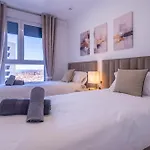 Xpce Urban 16 Malaga Skyline - Parking Free
